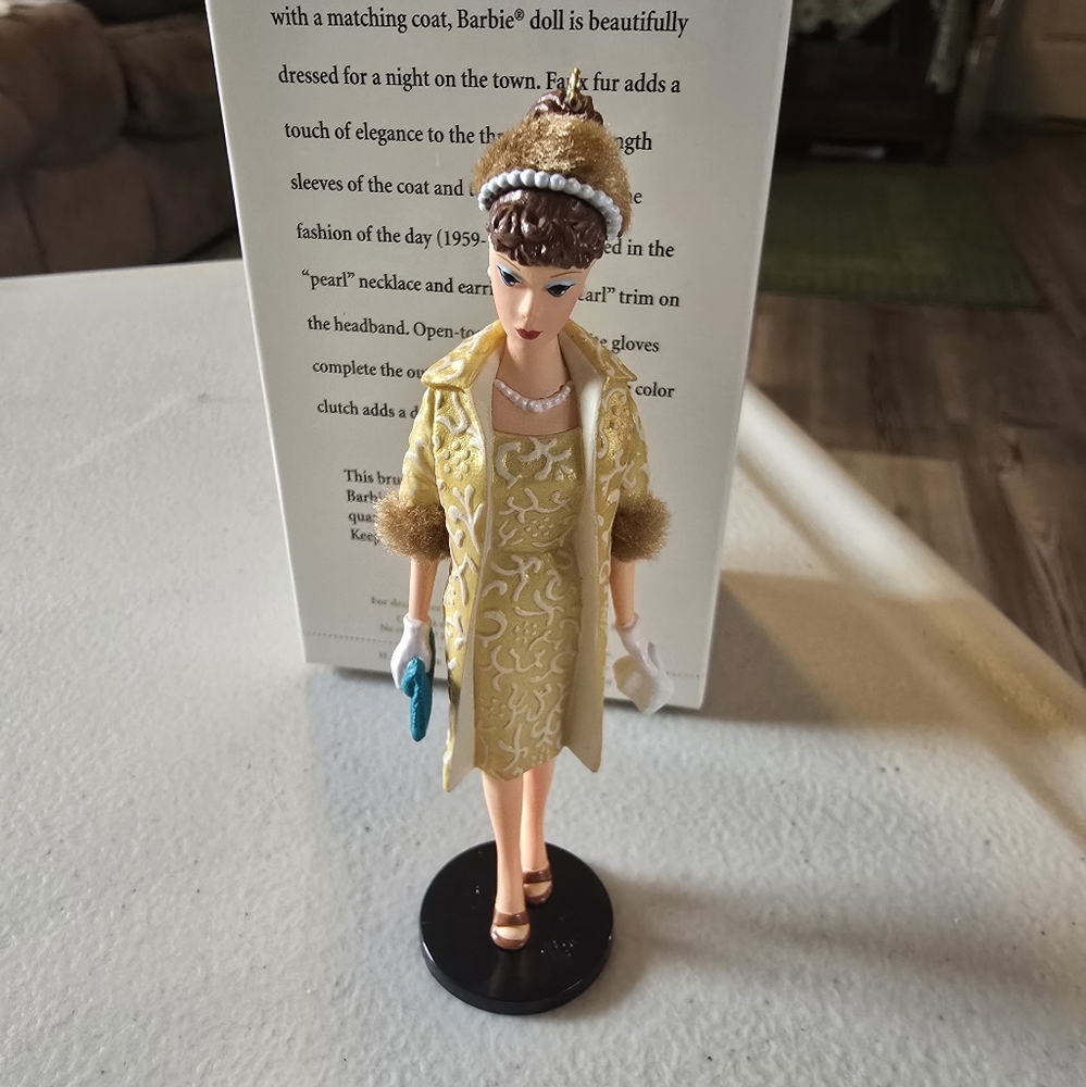 Barbie Hallmark Keepsake Ornament, Original Barbie Evening Splendor Outfit